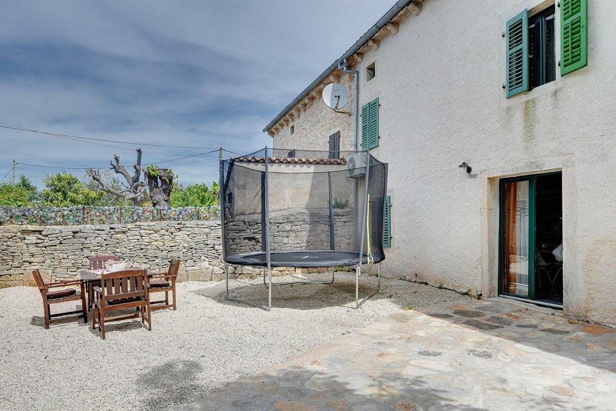 Villa Micol Gajana Bagian luar foto