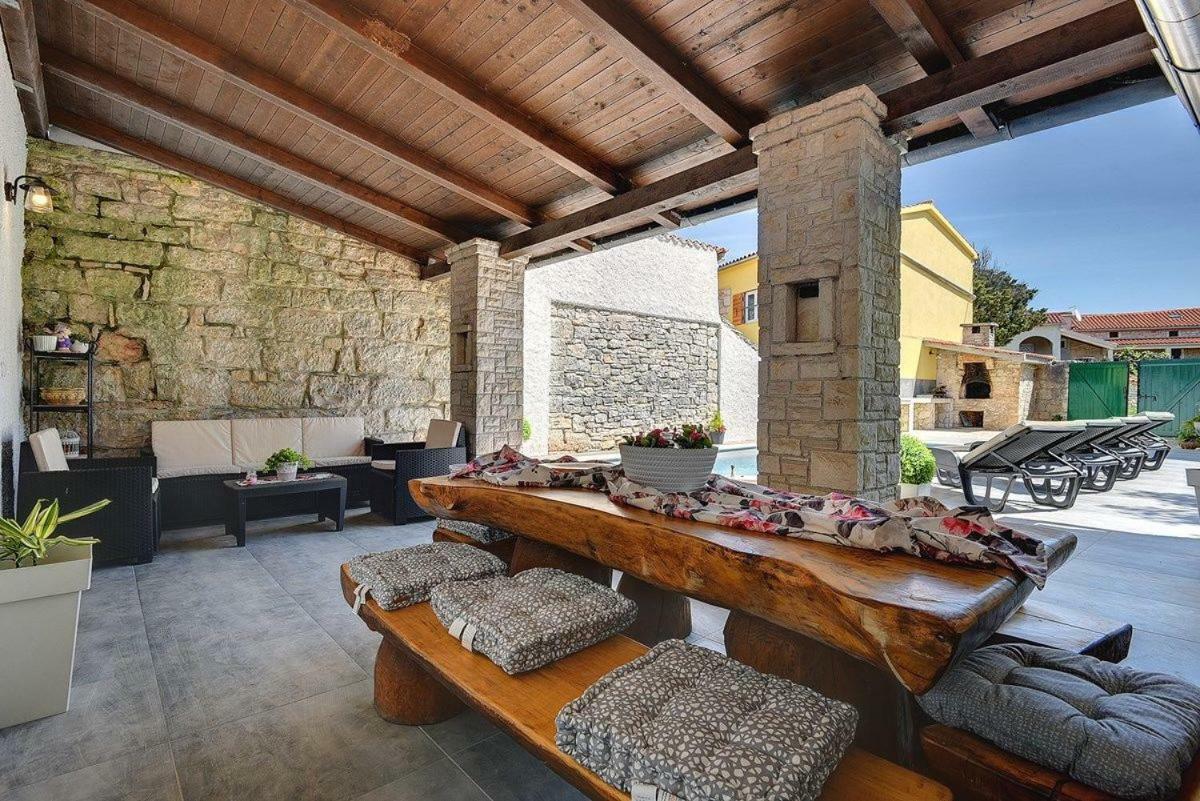 Villa Micol Gajana Bagian luar foto