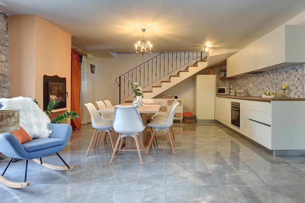 Villa Micol Gajana Bagian luar foto